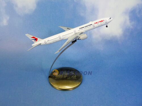 中国东方航空 China Eastern Airlines / B777-300 / 1:500產品圖