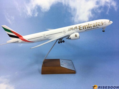 阿联酋航空 Emirates / B777-300 / 1:200產品圖